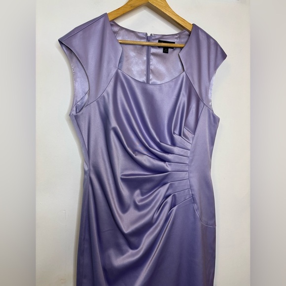 Tahari ASL Lavender Satin Starburst Square Neck Sheath - Picture 8 of 8
